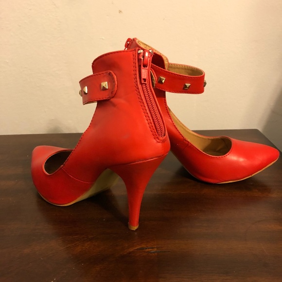Red/ Orange Studded Heel - Picture 2 of 3